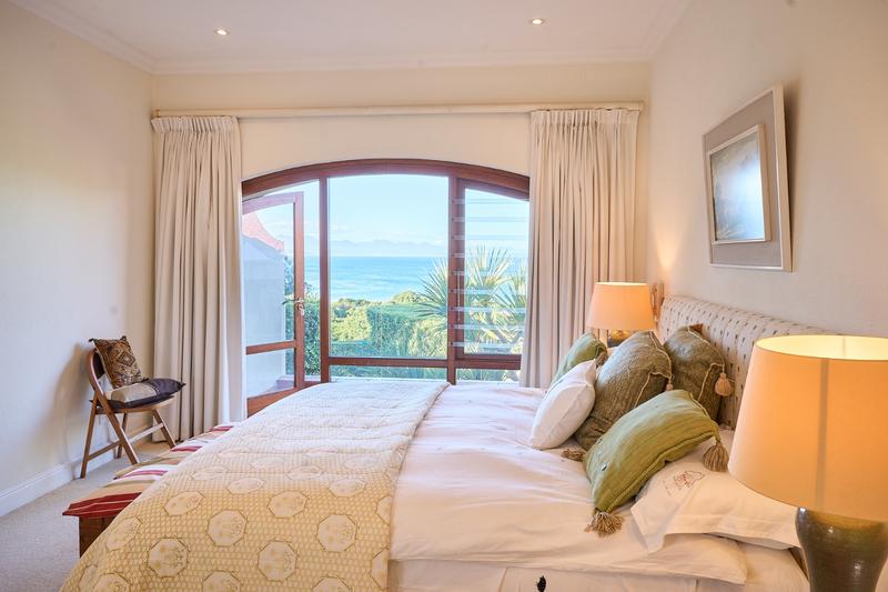 To Let 4 Bedroom Property for Rent in Seaside Longships Western Cape